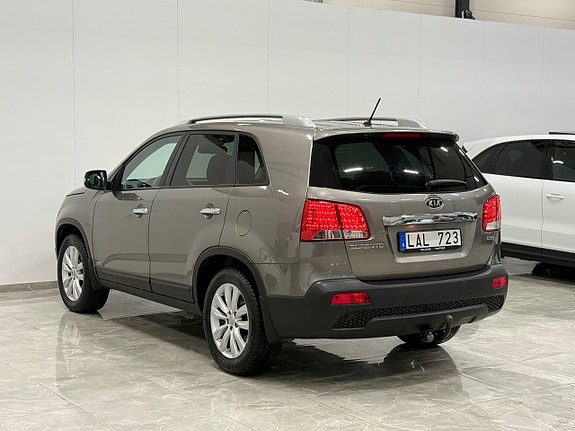 Kia Sorento 3 of 24