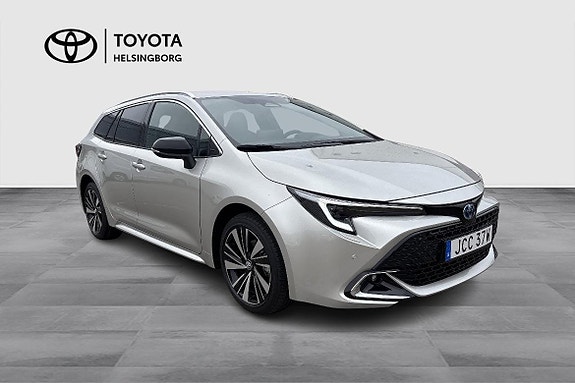 Toyota Corolla 2 of 13