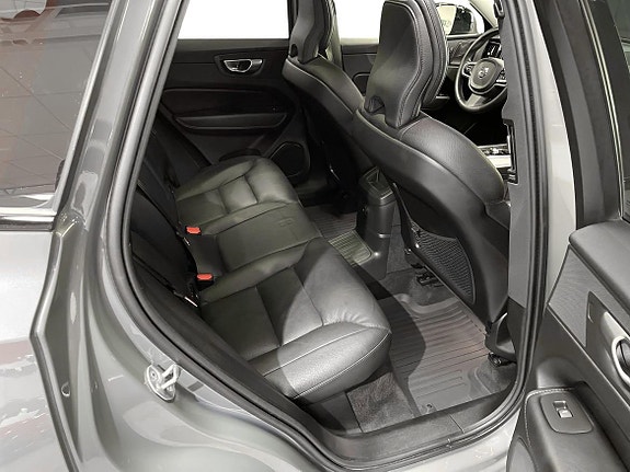 Volvo XC60 23 of 26