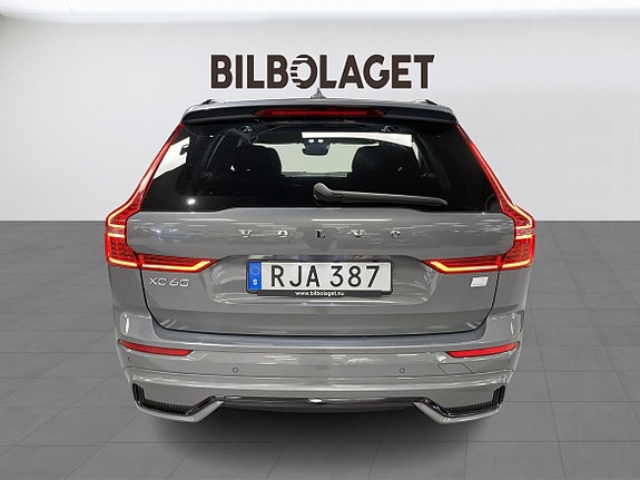 Volvo XC60 4 of 26