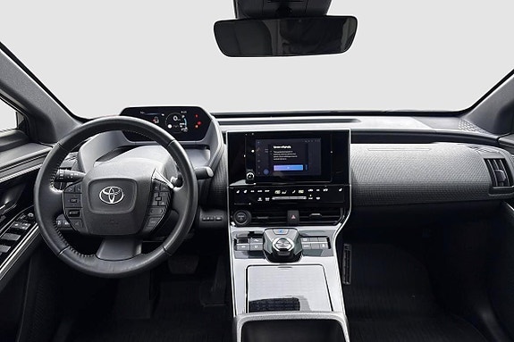 Toyota bZ4X 8 of 12
