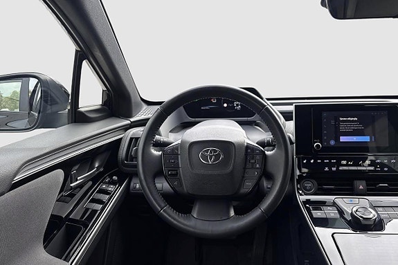 Toyota bZ4X 9 of 12