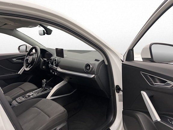 Audi Q2 24 of 29