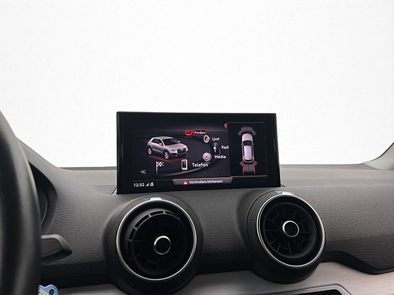 Audi Q2 17 of 29