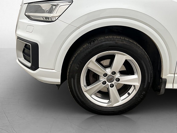 Audi Q2 25 of 29