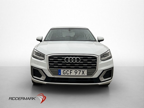 Audi Q2 2 of 29
