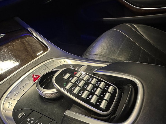 Mercedes-Benz S500 17 of 25