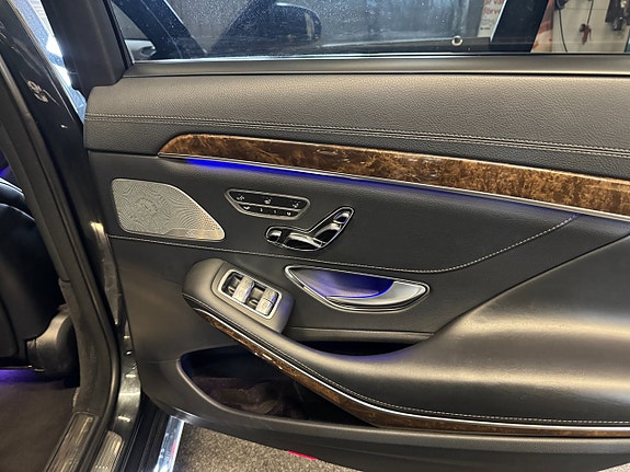 Mercedes-Benz S500 12 of 25