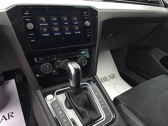 Volkswagen Passat 13 of 14