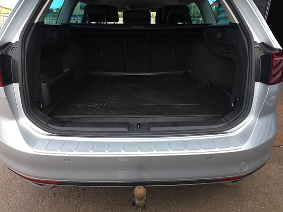 Volkswagen Passat 14 of 14