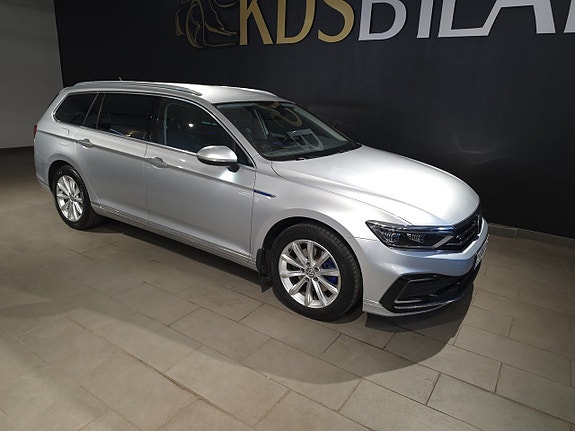 Volkswagen Passat 6 of 14