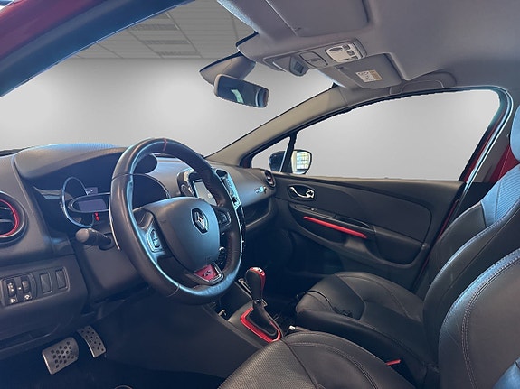 Renault Clio 8 of 15