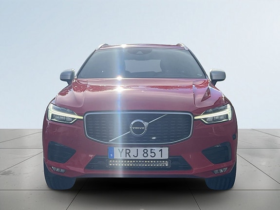 Volvo XC60 2 of 27