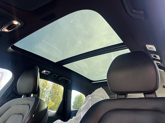 Volvo XC60 24 of 27