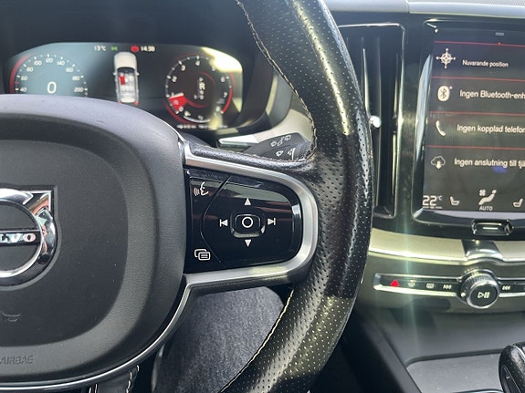 Volvo XC60 18 of 27