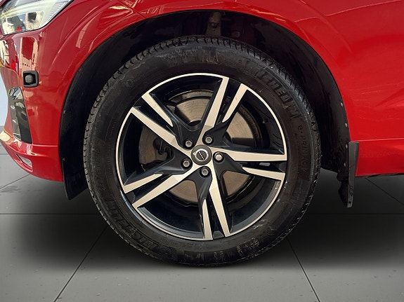 Volvo XC60 14 of 27