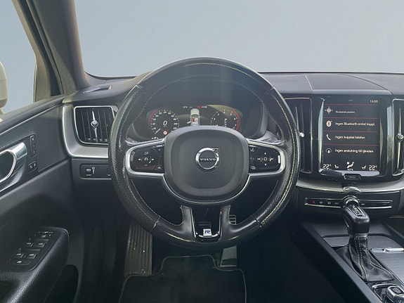 Volvo XC60 9 of 27