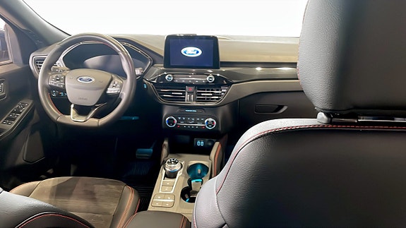 Ford Kuga 4 of 9