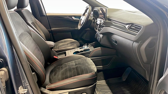 Ford Kuga 3 of 9