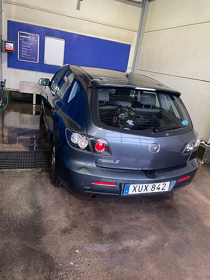 Mazda 3 2 of 4