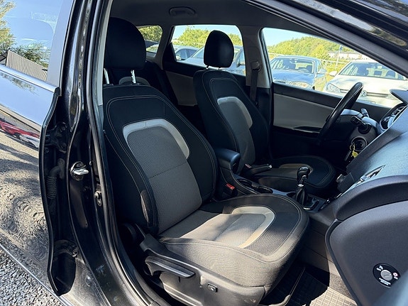 Kia Ceed 13 of 26