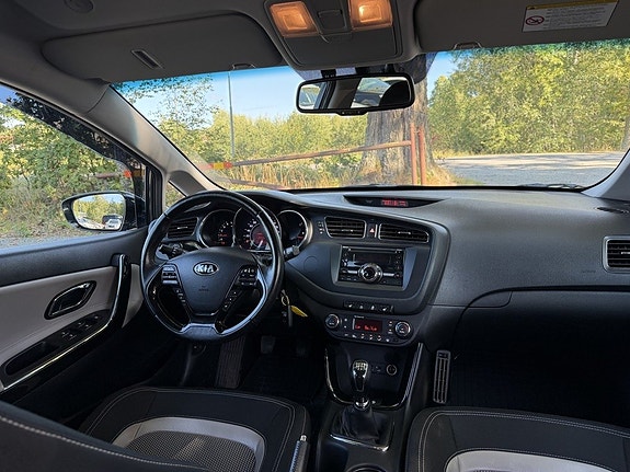 Kia Ceed 10 of 26