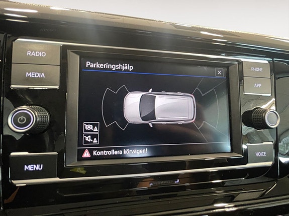 Volkswagen T-Cross 21 of 26