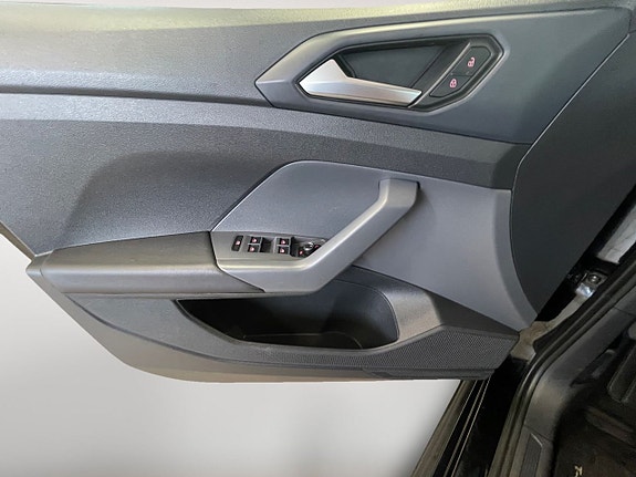Volkswagen T-Cross 24 of 26