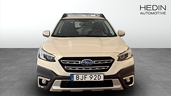 Subaru Outback 8 of 20