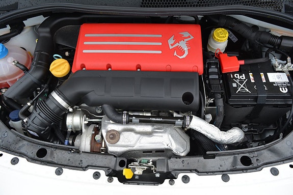 Abarth 595C 20 of 30