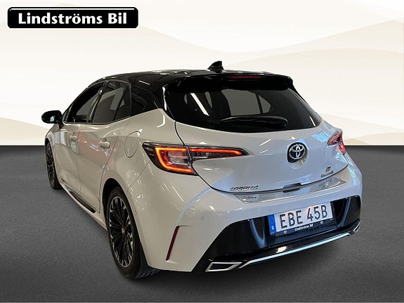 Toyota Corolla 4 of 23