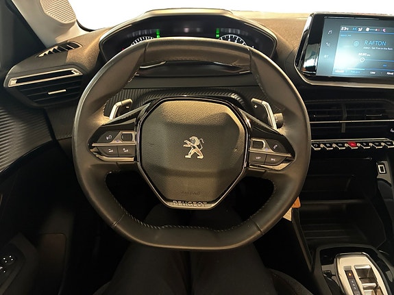 Peugeot 208 13 of 19