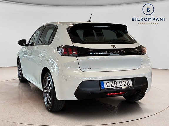 Peugeot 208 3 of 19