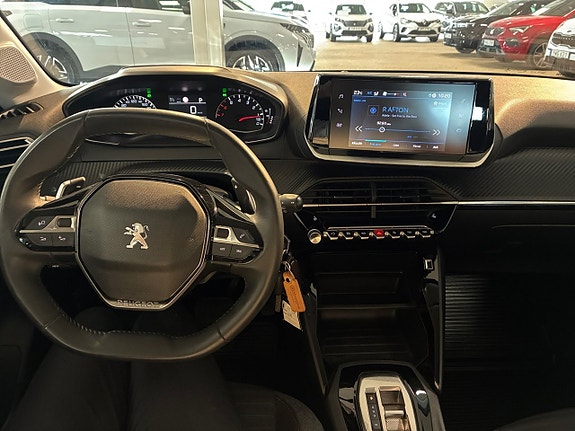 Peugeot 208 15 of 19
