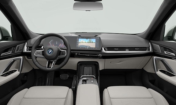 BMW iX1 5 of 5
