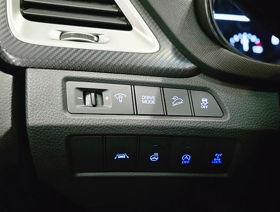 Hyundai Santa Fe 25 of 30