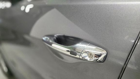 Hyundai Santa Fe 28 of 30