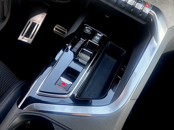 Peugeot 5008 10 of 14