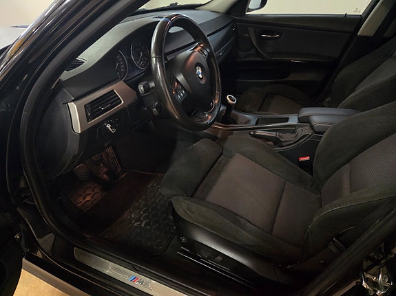 BMW 335i 11 of 11