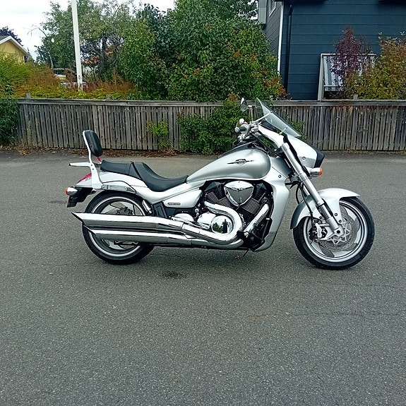 Suzuki INTRUDER M1800R 2 of 6
