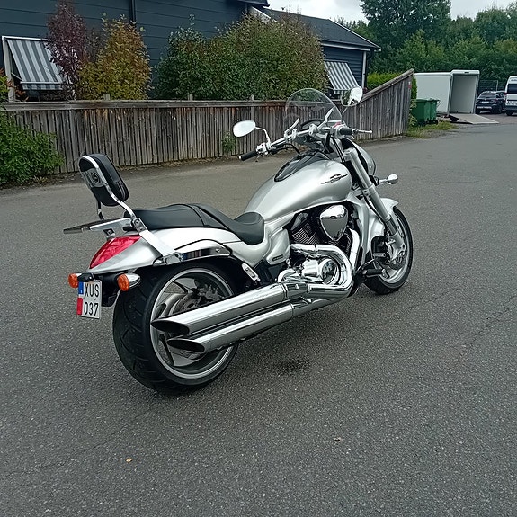 Suzuki INTRUDER M1800R 4 of 6