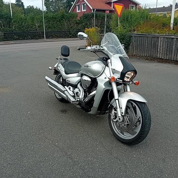 Suzuki INTRUDER M1800R 3 of 6