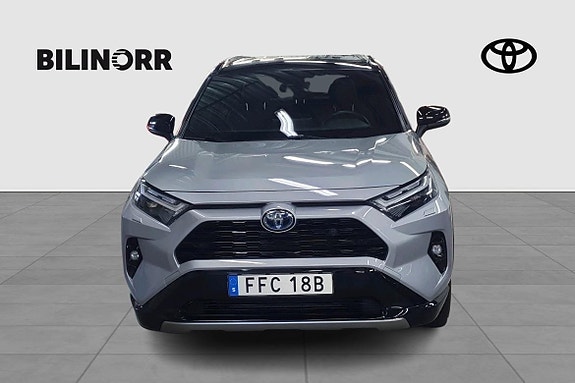 Toyota RAV4 5 of 11