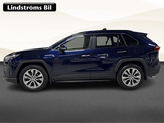 Toyota RAV4 6 of 24