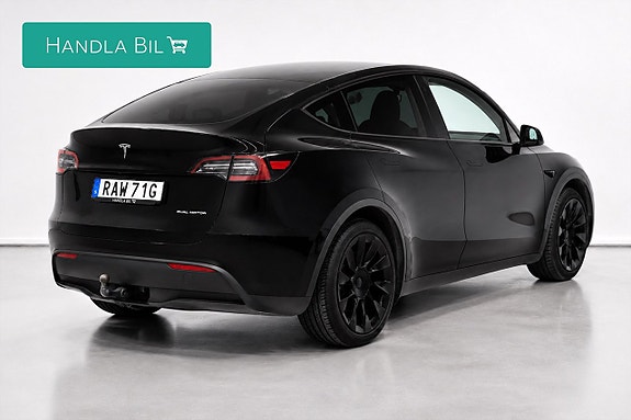 Tesla Model Y 6 of 13