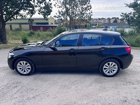 BMW 118d 8 of 30