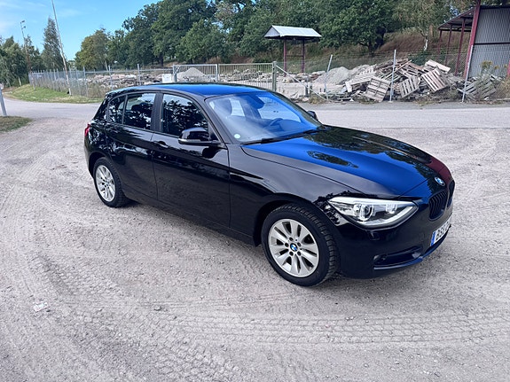BMW 118d 3 of 30