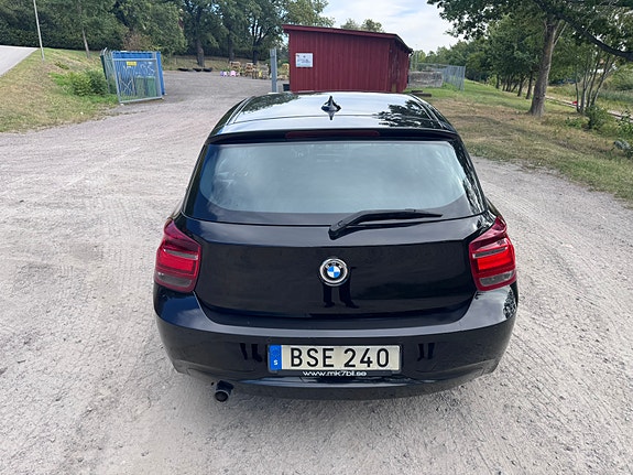 BMW 118d 6 of 30