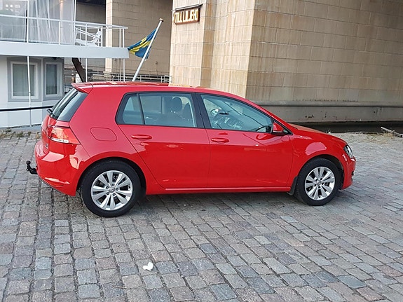 Volkswagen Golf VII 2 of 5