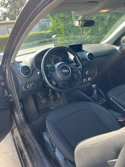 Audi A1 3 of 4